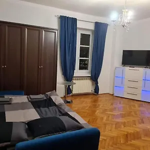 https://apartament-stare-miasto.warsawhotelspoland.com